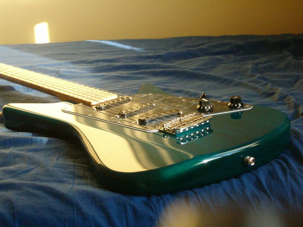 Guitar061.jpg