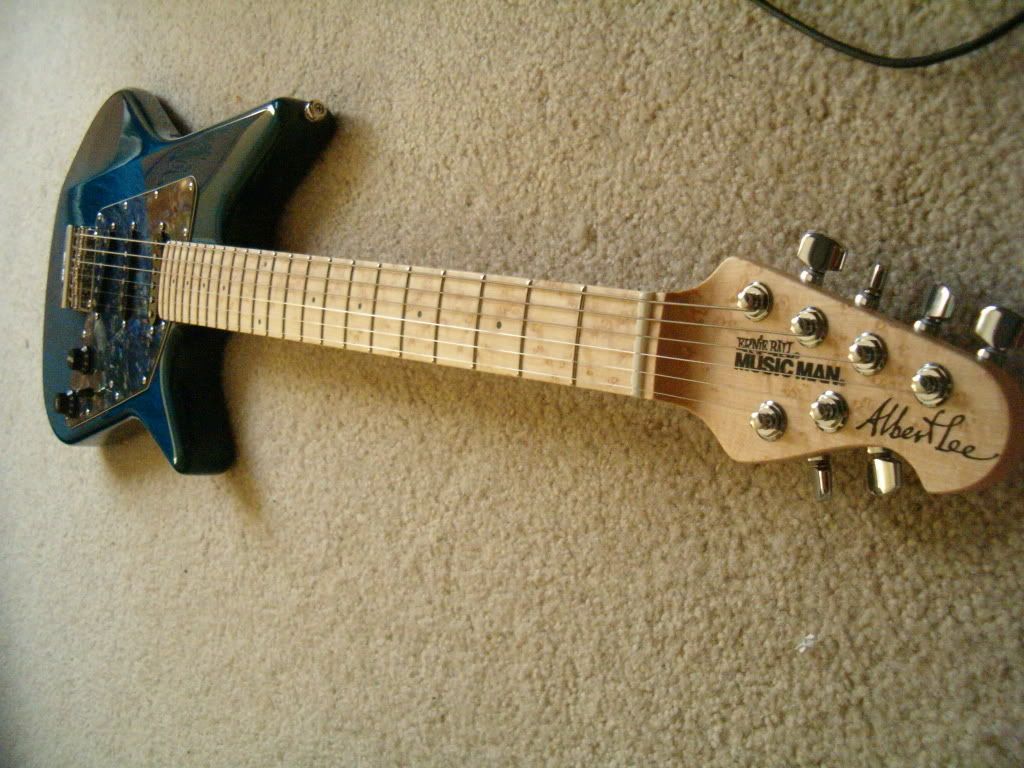 Guitar072.jpg