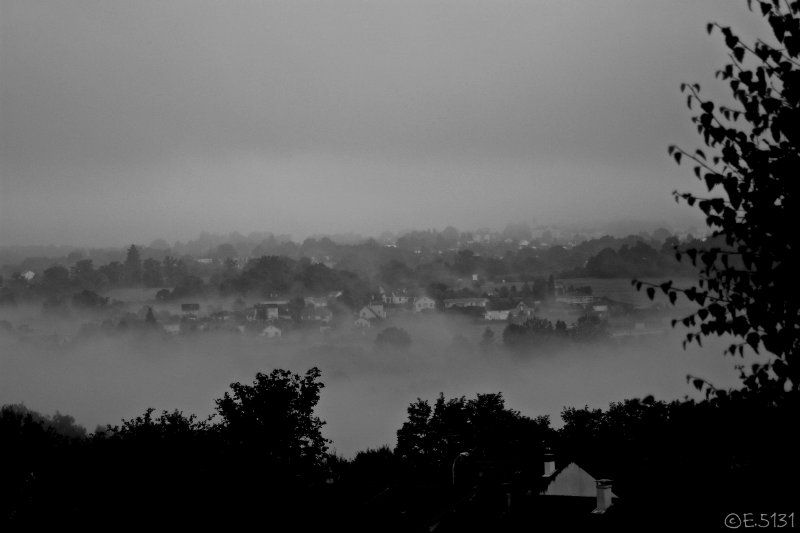 "puis, le village..." ©E.5131