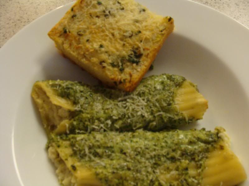 Artichoke Manicotti pesto cream
