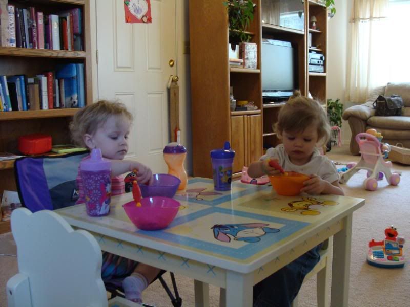 Autumn and Riley eating