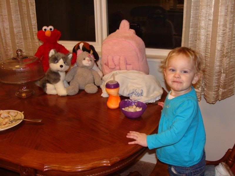 Chicken Alfredo dinner
