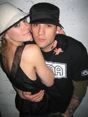 hilary duff joel madden kiss