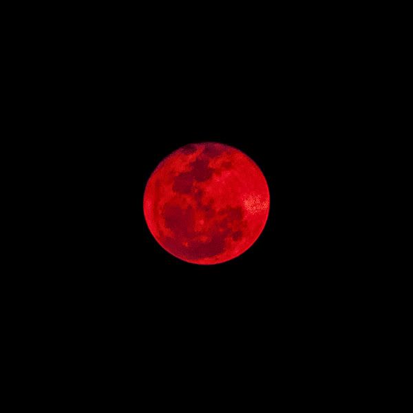 9th-March-2012-Red-Moon2.jpg