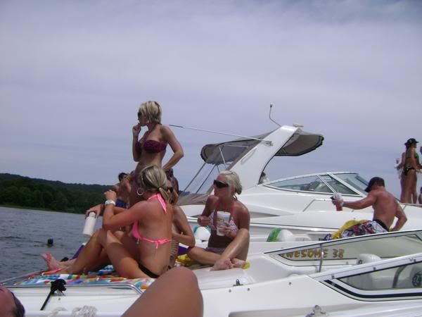 l_72008b4b620d4d09b72dedc2dcaffb58.jpg